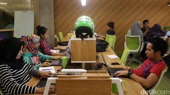 Kantor Go-Jek di Jakarta. Posisi Go-Jek sendiri makin kuat dengan pendanaan besar antara lain dari Alphabet sampai Astra. Foto: detikINET/Ari Saputra
