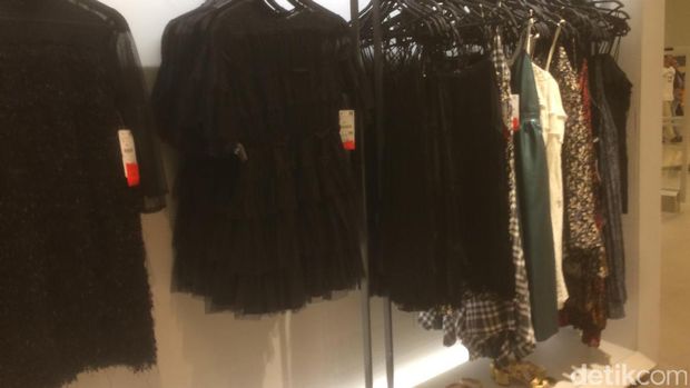 Zara Diskon Hingga 70%, Kaus Mulai dari Rp 99 Ribu