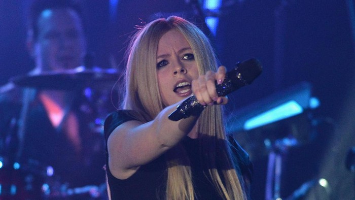 NEW YORK, NY - DECEMBER 03:  Avril Lavigne performs in New York City at Highline Ballroom on December 3, 2013 in New York City.  (Photo by Theo Wargo/Getty Images)