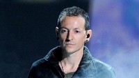 Chester memilih mengakhiri hidupnya dengan menggantung diri di  Los Angeles. Kevin Winter/Getty Images/detikFoto.