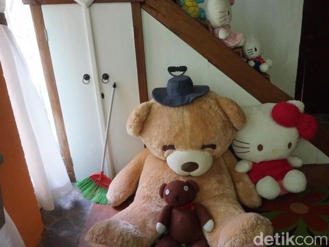 Makan Sambil Main ke 'Rumah' Doraemon yang <i>Ndeso</i> di Yogyakarta