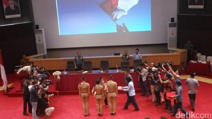 Megawati Jelaskan Nilai-nilai Pancasila ke Calon Perwira TNI