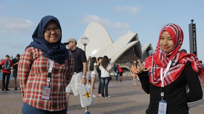 Aktif Berorganisasi Bikin Dhina Belajar dan Liburan di Sydney