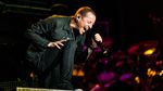 Akhir Chester Bennington, Sang Vokalis Gahar yang Kerap Dibully