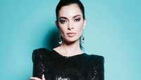 Joana sanz tampak seksi saat berpose di depan kamera. Dok. Instagram/joanasanz