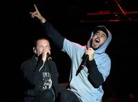 Chester Bennington: Trauma Masa Kecil, Depresi, Lalu Bunuh Diri
