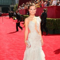 Olivia Wilde arrives at the 61st Primetime Emmy Awards held at the Nokia Theatre on September 20, 2009 in Los Angeles, California.  (Photo by Jason Merritt/Getty Images)