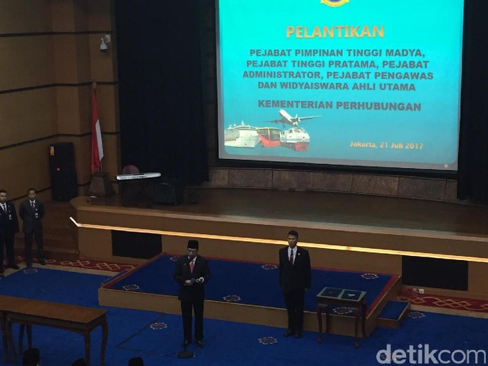 Menhub Budi Lantik 407 Pejabat Pimpinan Tinggi