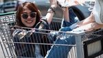 Di Negeri Paman Sam, Sheryl Seinafia dapat Respons dari John Mayer