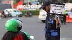 Urai Kemacetan di Matraman, Polisi Berlakukan Pengalihan Arus