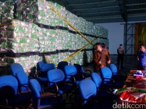Sita 1.161 Ton Beras, Kapolri: Negara Rugi Ratusan Triliun Rupiah
