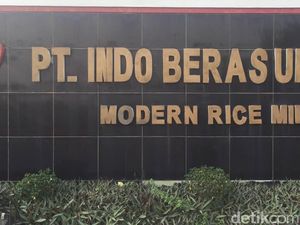 Ini Gudang yang Simpan 1.161 Ton Beras Maknyuss dan Ayam Jago