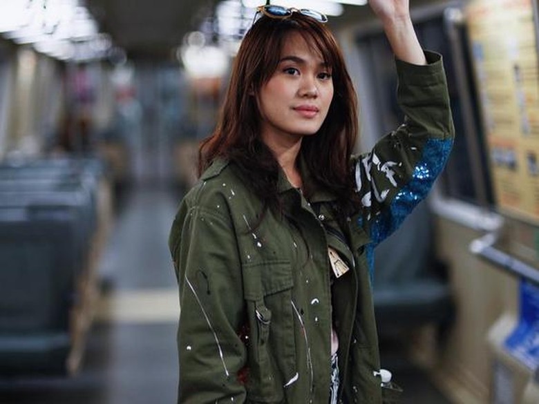 Sheryl Sheinafia Belum Mau Terbuka soal Pacaran dengan Vadi Akbar Sheryl Sheinafia Belum Mau Terbuka soal Pacaran dengan Vadi Akbar