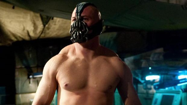 Tom Hardy di film Dark Knight Rises
