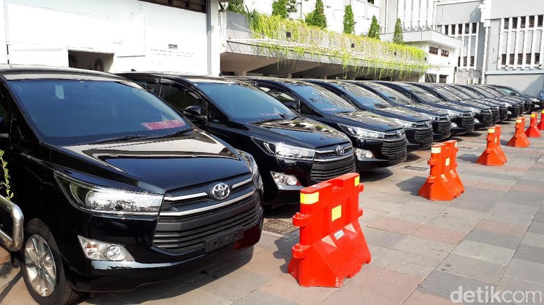 Ini Harga Ganti Lampu Standar Jadi LED pada MPV