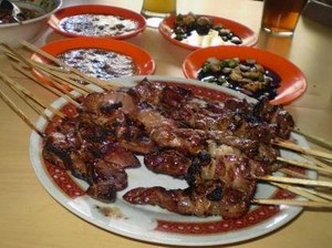 4 Tempat di Bandung Ini Punya Sate Kambing Empuk Juicy