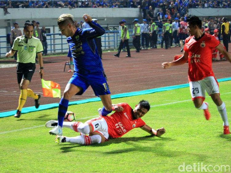 Persib vs Persija Berakhir Imbang 1-1