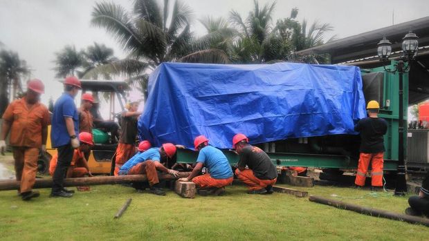 Pulihkan Listrik Pulau Sula di Maluku Utara, PLN Kirim 17 Genset