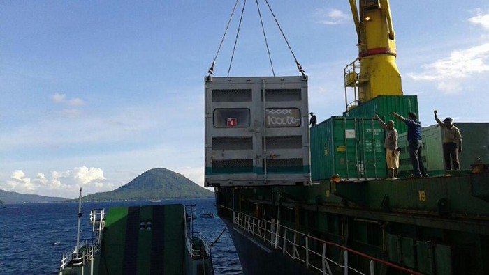 Pulihkan Listrik Pulau Sula di Maluku Utara, PLN Kirim 17 Genset