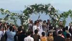 Foto-foto Pernikahan Sammy Simorangkir dan Viviane di Bali