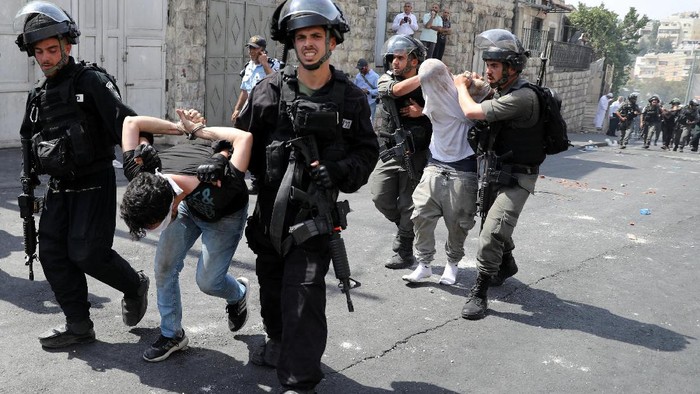 Israel Segera Bebaskan 300 Warga Palestina 