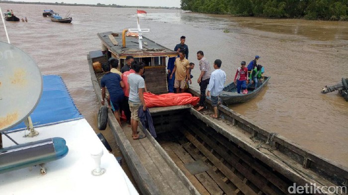Tim SAR Temukan Jasad ABK yang Jatuh di Perairan Inhil Riau