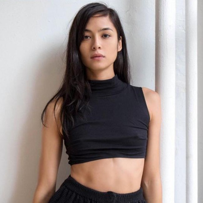 Tidak ketinggalan Mariana Renata, aktris blasteran Indonesia-Prancis yang populer berkat film Janji Joni. Pada 31 Desember 2018, usia Maria menjadi 35. Foto: Instagram/marianadantec