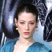Lucy Gordon pernah tampil dalam film Spider-Man 3 dan Serendipity. Ia ditemukan tak bernyawa dalam apartemennya di Paris, Prancis, pada 2009. Lucy Gordon tewas gantung diri. Foto: Getty Images