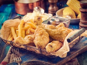 Dari Mana Asal Ayam Goreng yang Gurih Renyah?