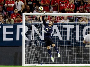 Mourinho Pastikan De Gea Takkan Dijual