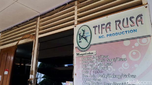 Tifa rusa sentra oleh-oleh khas Merauke