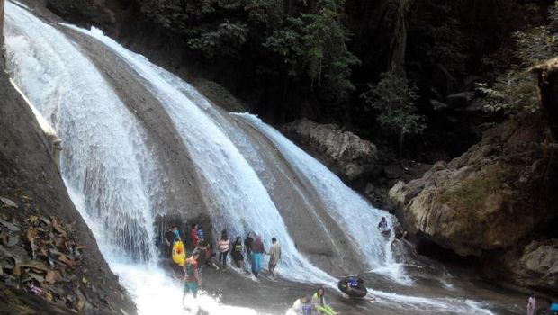 Air terjun Bantimurung di Makassar