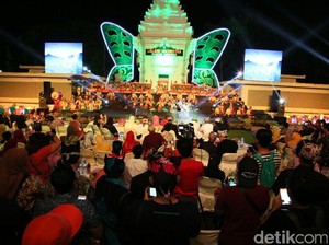 Konser Musikus Cilik Lalare Orkestra Pukau Ribuan Penonton