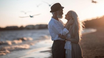 Kolom komentar di akun Facebook Irina Nedyalkova pun dipenuhi ratusan komentar dan ribuan tanda like. Foto: Irina Nedyalkova via Bored Panda
