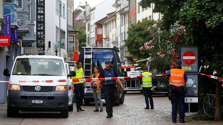 Polisi Swiss Masih Buru Pelaku Serangan Gergaji Polisi Swiss Masih Buru Pelaku Serangan Gergaji