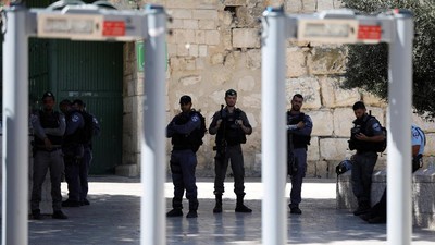 Ini Metal Detektor yang Diprotes Warga Palestina