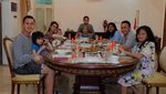 Intip Momen Kebersamaan Ussy Sulistiawaty dengan Mantan Suaminya