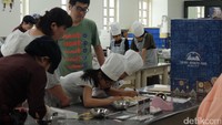 Ajaklah si buah hati mampir ke museum ini. Di sini, mereka bisa belajar membuat kue layaknya profesional (Baban/detikTravel)