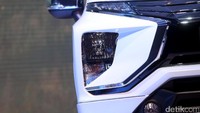 Mobil menggabungkan desain garis MPV dan SUV Mitsubishi.