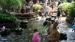 Foto: Lautan Manusia Saat Libur Musim Panas di China