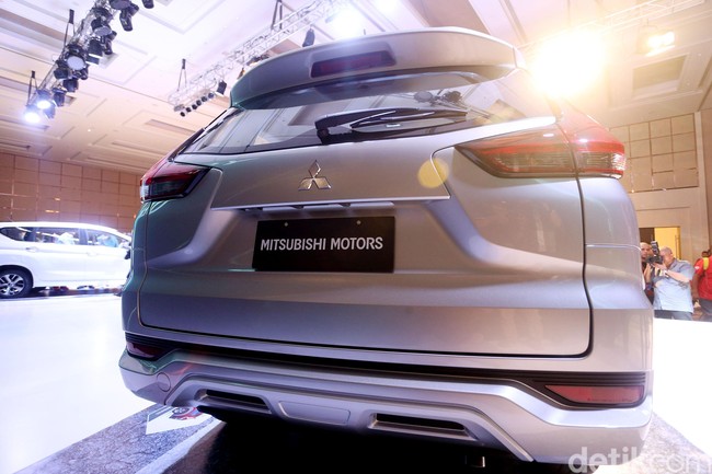 5 Fitur Unik Mitsubishi Small MPV 5 Fitur Unik Mitsubishi Small MPV