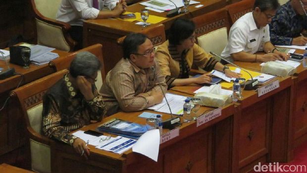Sri Mulyani dan Kepala Bappenas ke DPR Bahas Perubahan Anggaran 2017
