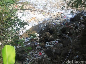 Respons DLH Jabar soal Kondisi Air Terjun Jompong Beracun