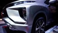 Mobil diperkuat dengan mesin 1.500 liter yang diklaim irit bahan bakar, mesin itu dikombinasikan dengan transmisi otomatis dan manual.