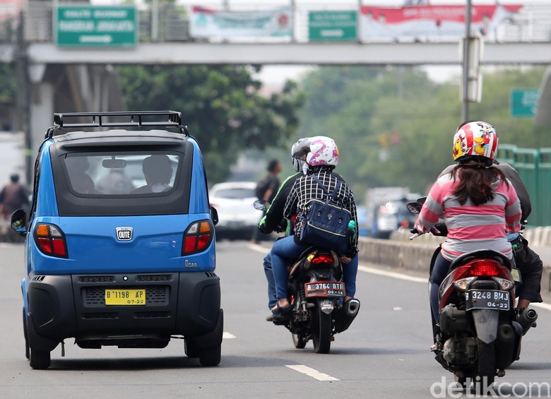 Bajaj Qute di Jakarta. Foto: Ari Saputra Bajaj Qute di Jakarta. Foto: Ari Saputra