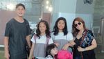 Intip Momen Kebersamaan Ussy Sulistiawaty dengan Mantan Suaminya
