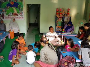 Mengintip Tempat Belajar Anak Berkebutuhan Khusus di Dolly