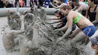 Festival tersebut sudah berlangsung sejak tahun 1997 dan masih eksis hingga sekarang. Foto: Chung Sung-Jun/Getty Images