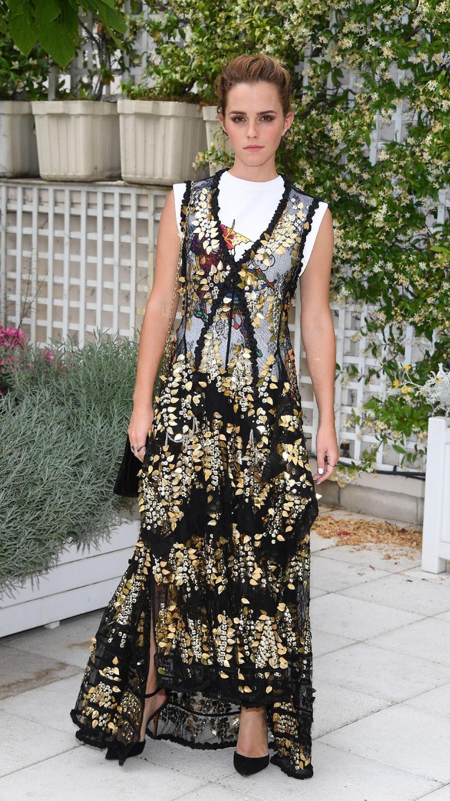 Emma Watson attends The Circle Paris Photocall at Hotel Le Bristol on June 22, 2017 in Paris, France.  (Photo by Pascal Le Segretain/Getty Images)