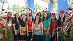 Foto: Senyum Manis Gadis Dayak